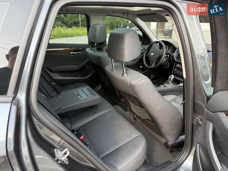 Внедорожник / Кроссовер BMW X1 2014 в Киеве