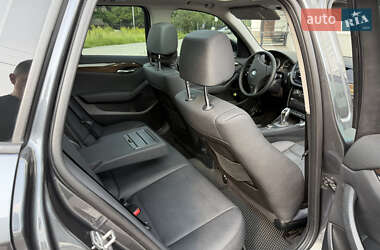 Позашляховик / Кросовер BMW X1 2014 в 