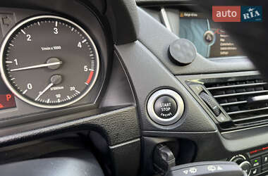 Позашляховик / Кросовер BMW X1 2014 в 