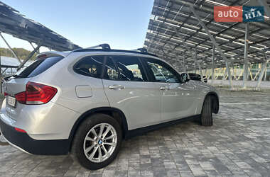 Позашляховик / Кросовер BMW X1 2009 в 