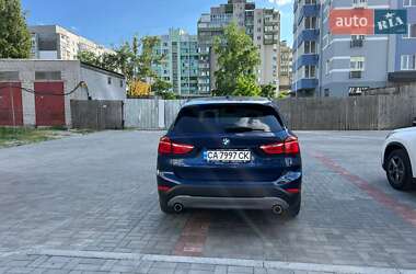 Внедорожник / Кроссовер BMW X1 2018 в 