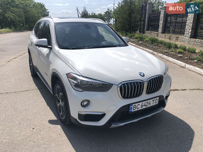 Позашляховик / Кросовер BMW X1 2016 в Харкові