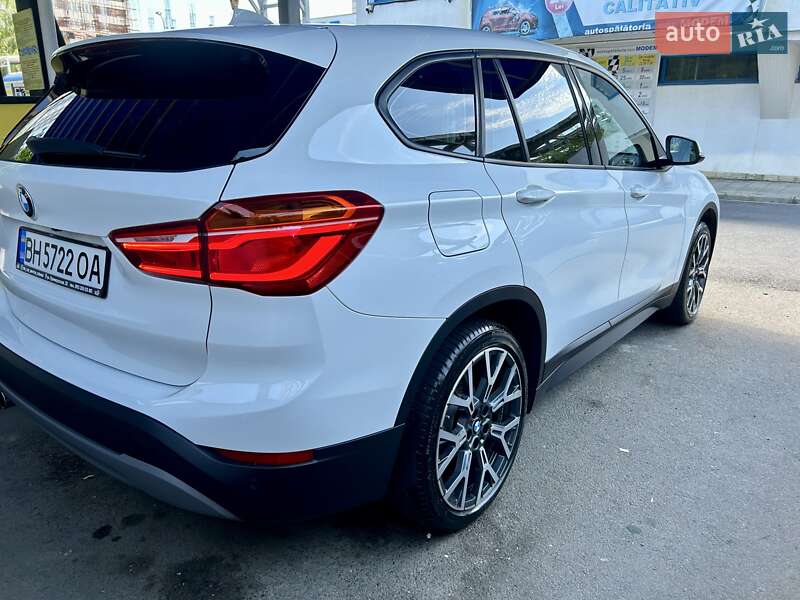 Позашляховик / Кросовер BMW X1 2017 в Одесі