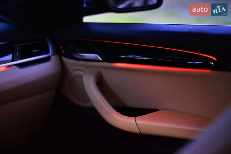 Позашляховик / Кросовер BMW X1 2016 в Кривому Розі