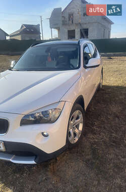 Позашляховик / Кросовер BMW X1 2012 в Новояворівську