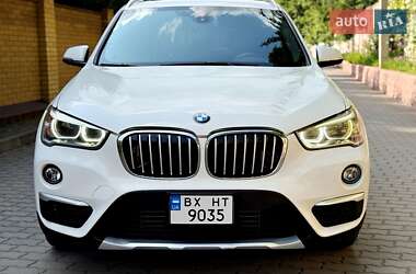 Внедорожник / Кроссовер BMW X1 2015 в 