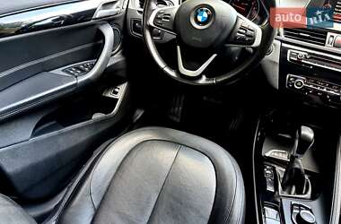 Внедорожник / Кроссовер BMW X1 2015 в 