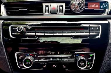 Внедорожник / Кроссовер BMW X1 2015 в 