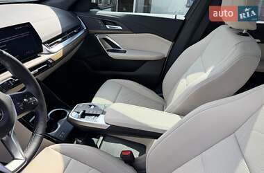 Внедорожник / Кроссовер BMW X1 2023 в 