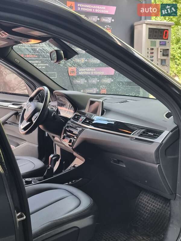 Позашляховик / Кросовер BMW X1 2016 в Кривому Розі