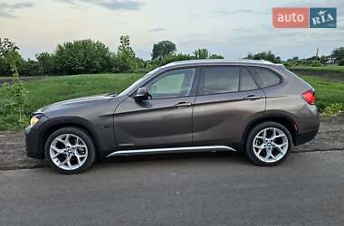 Внедорожник / Кроссовер BMW X1 2010 в 