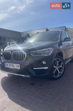 Внедорожник / Кроссовер BMW X1 2016 в Ровно