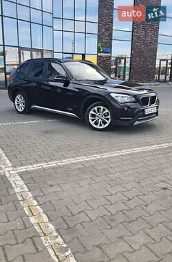 Позашляховик / Кросовер BMW X1 2014 в 