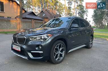 Позашляховик / Кросовер BMW X1 2016 в 