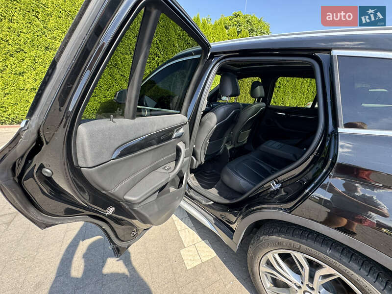 Позашляховик / Кросовер BMW X1 2018 в Стрию