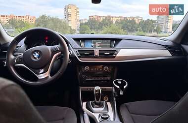 Внедорожник / Кроссовер BMW X1 2012 в 