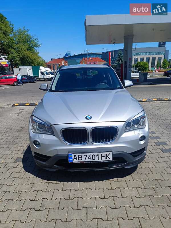 Внедорожник / Кроссовер BMW X1 2015 в 