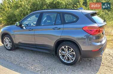 Внедорожник / Кроссовер BMW X1 2022 в 