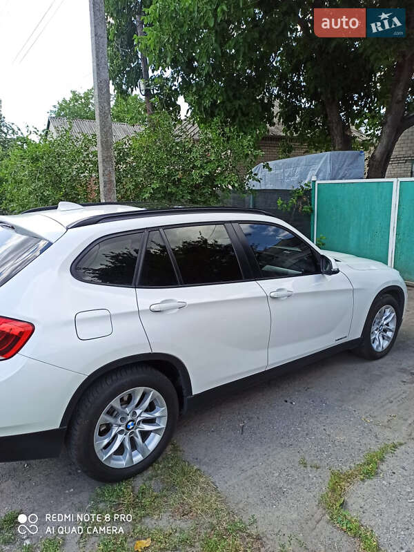Внедорожник / Кроссовер BMW X1 2015 в Новомосковске