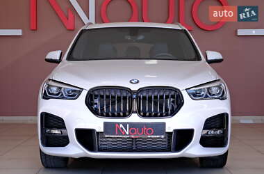 Внедорожник / Кроссовер BMW X1 2017 в 