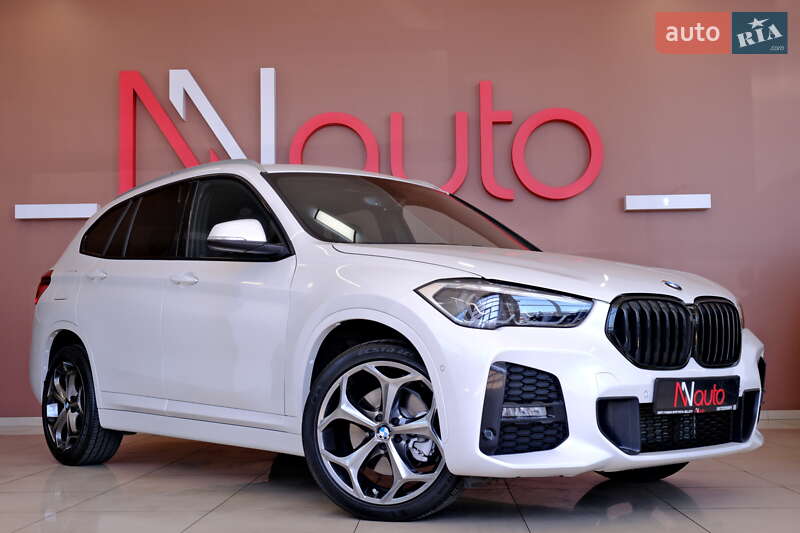 Внедорожник / Кроссовер BMW X1 2017 в Одессе