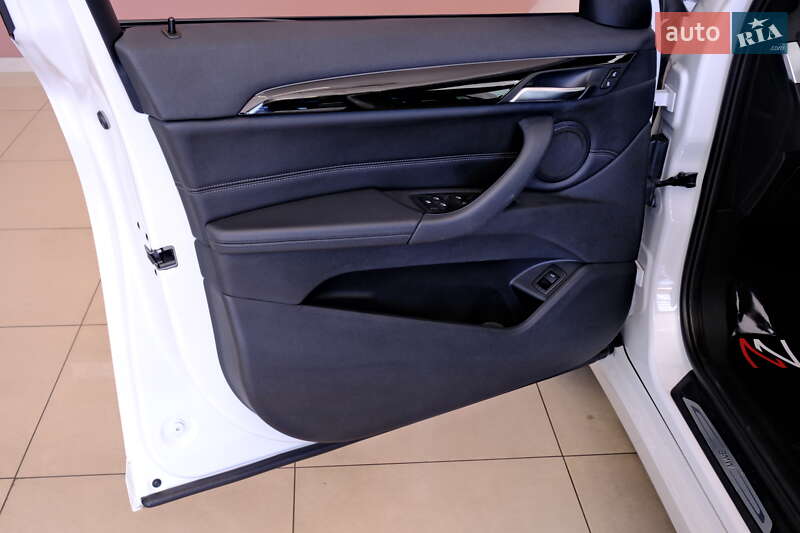 Внедорожник / Кроссовер BMW X1 2017 в Одессе