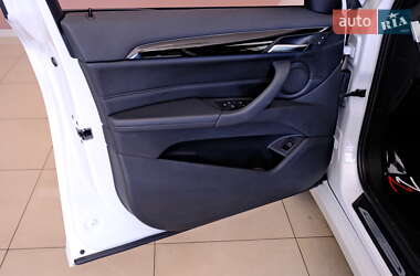 Внедорожник / Кроссовер BMW X1 2017 в 
