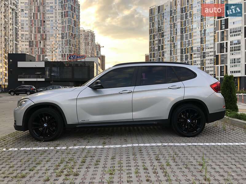 Внедорожник / Кроссовер BMW X1 2014 в Киеве