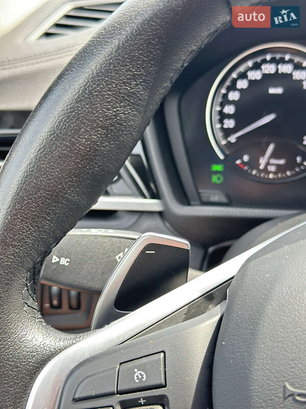 Позашляховик / Кросовер BMW X1 2021 в Чернівцях