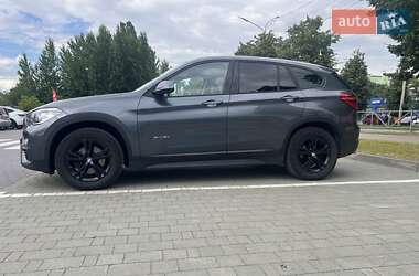 Внедорожник / Кроссовер BMW X1 2016 в Хмельницком