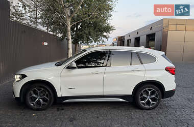 Позашляховик / Кросовер BMW X1 2016 в Києві