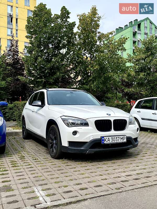 BMW X1 2012