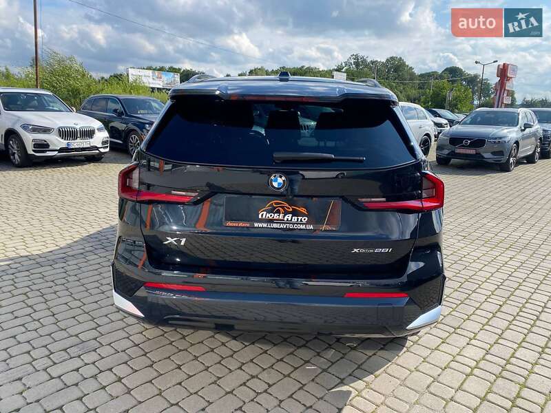 Внедорожник / Кроссовер BMW X1 2024 в Львове