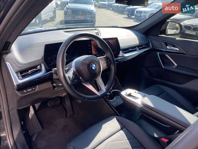 Внедорожник / Кроссовер BMW X1 2024 в Львове