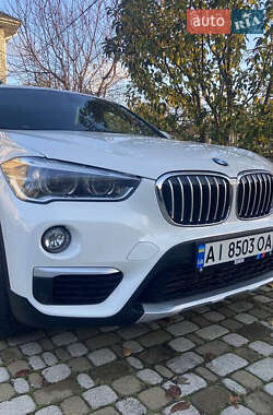 Позашляховик / Кросовер BMW X1 2016 в 