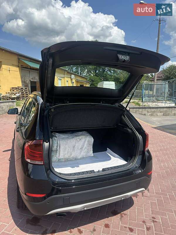 Внедорожник / Кроссовер BMW X1 2012 в Ровно