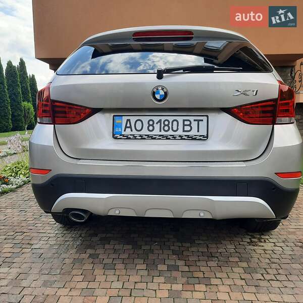 Внедорожник / Кроссовер BMW X1 2014 в Ужгороде