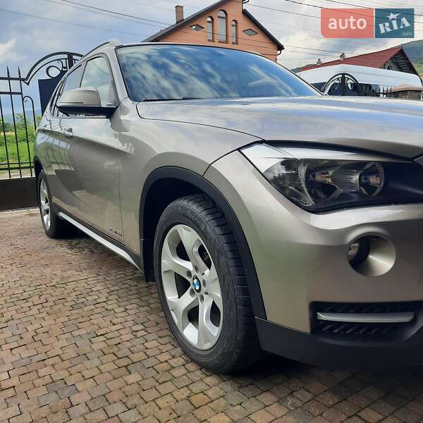 Внедорожник / Кроссовер BMW X1 2014 в Ужгороде