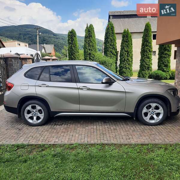 Внедорожник / Кроссовер BMW X1 2014 в Ужгороде