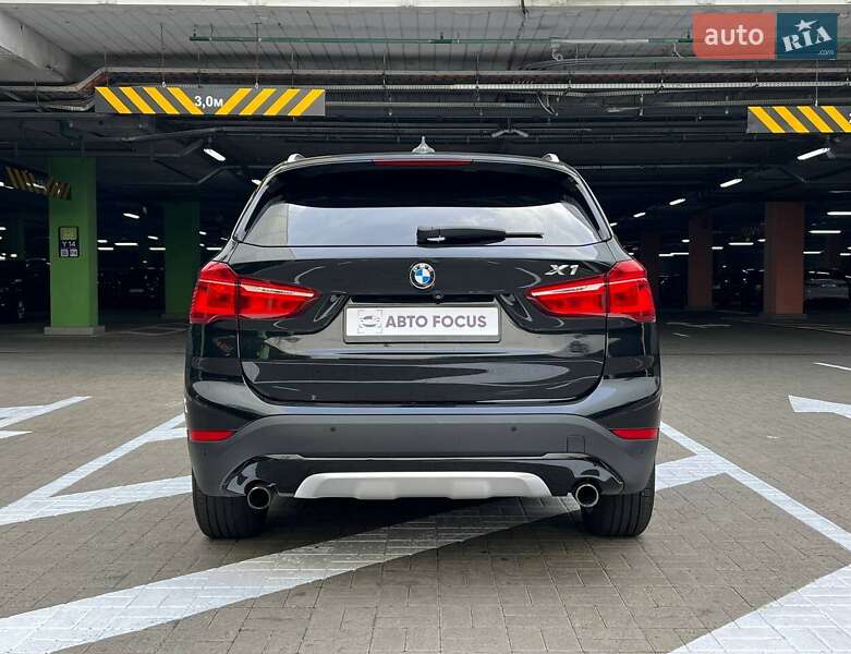 Внедорожник / Кроссовер BMW X1 2016 в Киеве