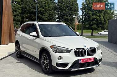 Внедорожник / Кроссовер BMW X1 2017 в Луцке