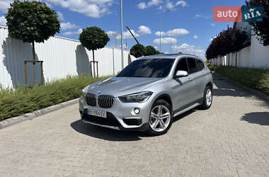 Внедорожник / Кроссовер BMW X1 2015 в Гайсине
