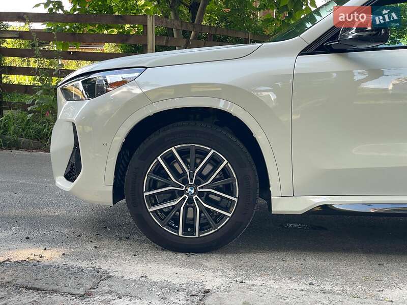 Позашляховик / Кросовер BMW X1 2023 в Києві фото 2 Позашляховик / Кросовер BMW X1 2023 в Києві