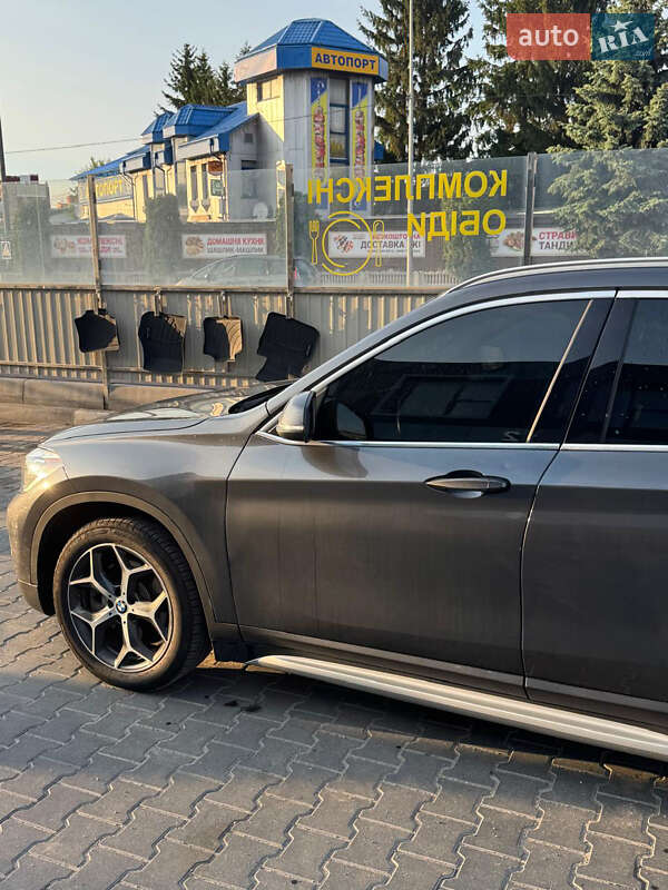Внедорожник / Кроссовер BMW X1 2018 в Киеве