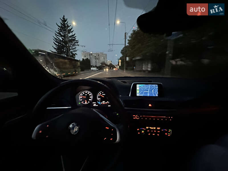 Внедорожник / Кроссовер BMW X1 2018 в Киеве