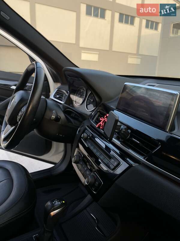 Внедорожник / Кроссовер BMW X1 2016 в Тернополе