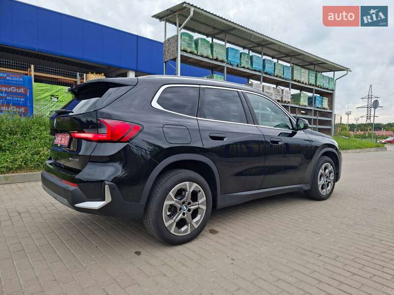Внедорожник / Кроссовер BMW X1 2023 в Нововолынске