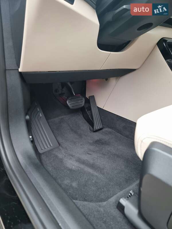 Внедорожник / Кроссовер BMW X1 2023 в Нововолынске