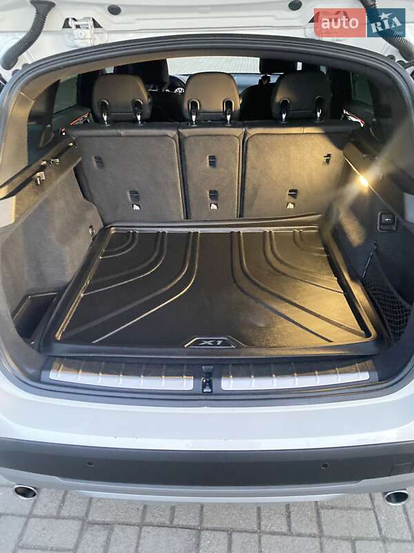Внедорожник / Кроссовер BMW X1 2019 в Запорожье