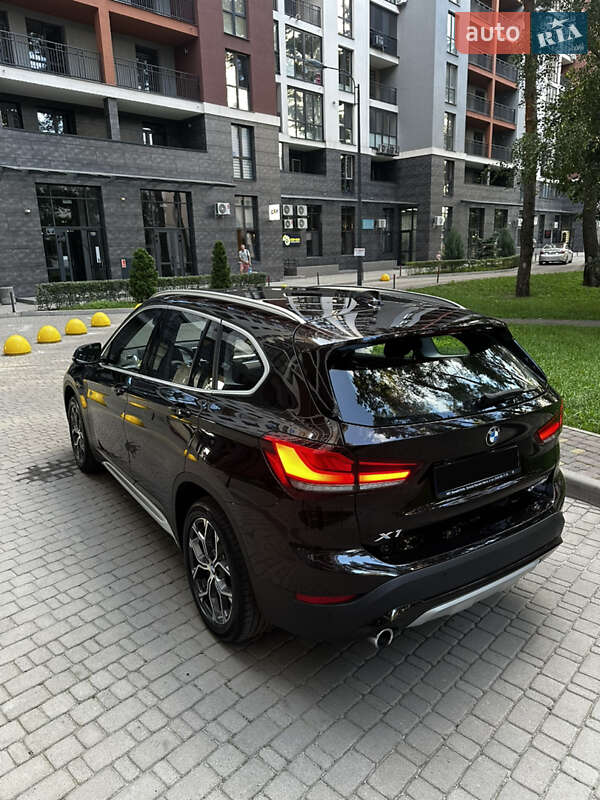 Позашляховик / Кросовер BMW X1 2021 в Броварах